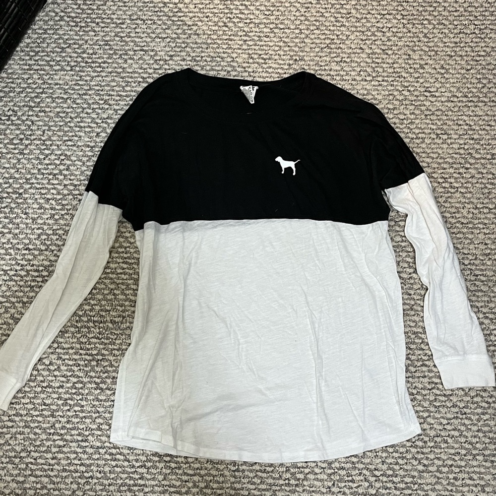 Long Sleeve VS Pink top